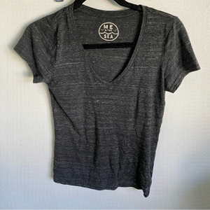 Roxy V-Neck T-Shirt in Dark Grey / Black • XS